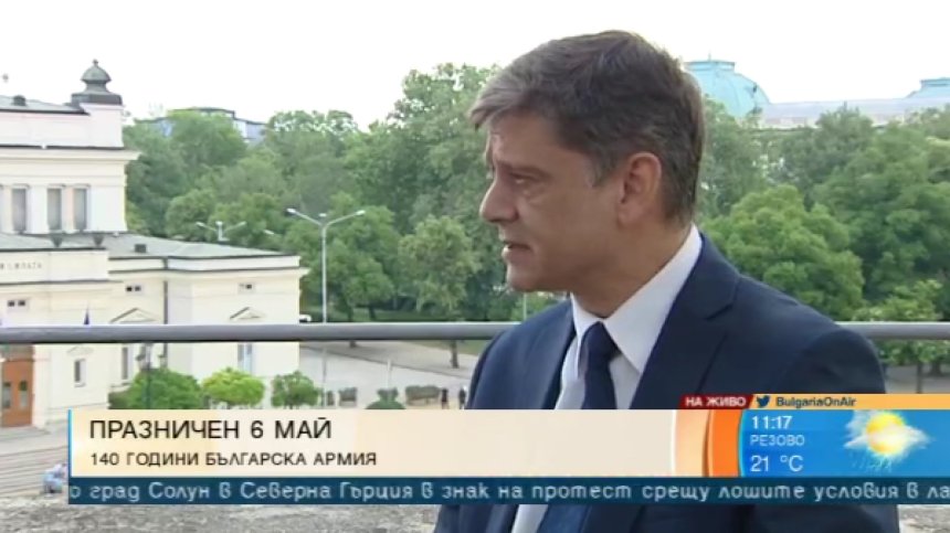 Ген. Константин Попов: Войникът трябва да си обича техниката