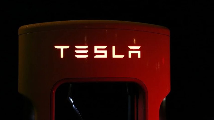Ще бъде ли засенчета Tesla от новите си опоненти