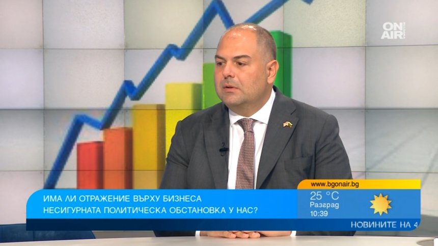 Да има редовно правителство стана критично важно за бизнеса