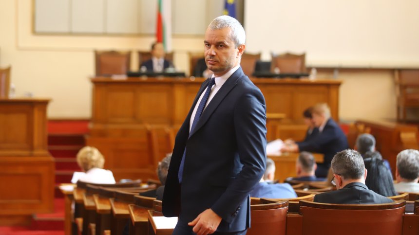 Костадинов: Въвеждането на еврото ще е смъртна присъда за икономиката ни