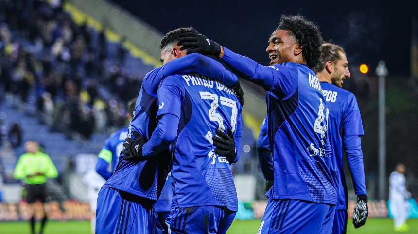 Сираков забранява изходящите трансфери в "Левски" заради титлата