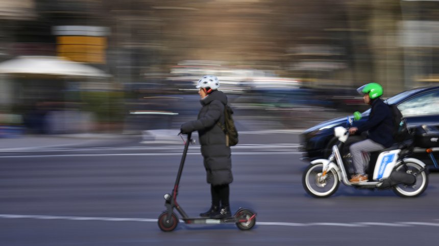 Албания забрани електрическите тротинетки