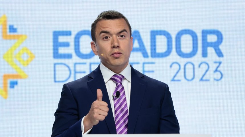Бизнесмен е новият президент на Еквадор, баща му е най-богатият човек в страната