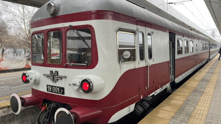 Празнична ретро мотриса ще пътува от София до Банкя на 1 март