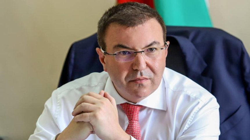 Костадин Ангелов: Прави се опит за силово налагане на ваксинацията