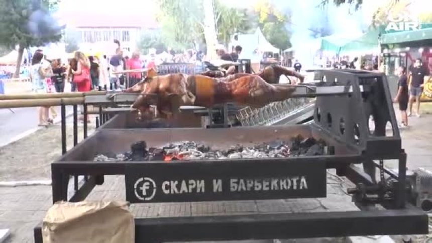 Страхът от Ковид или желанието да чуеш на живо Драгана Миркович е по-силно?