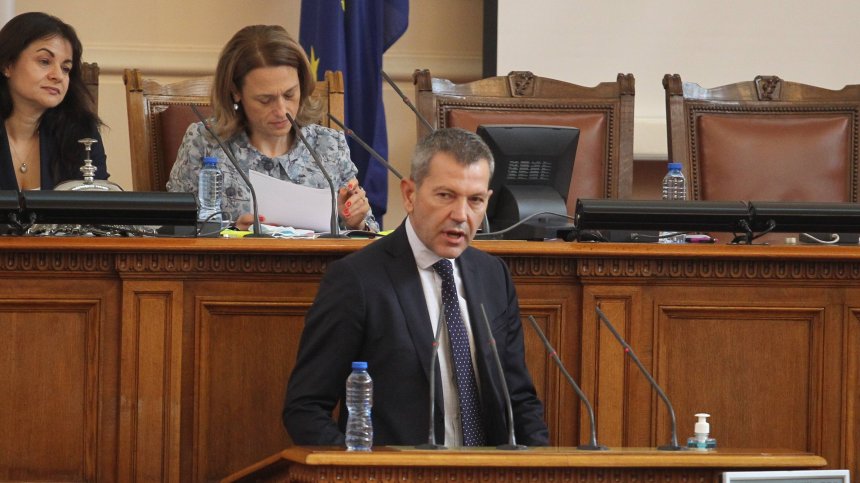 Министър Тодоров: Летище София ще се възстановява от кризата до 2029 г.