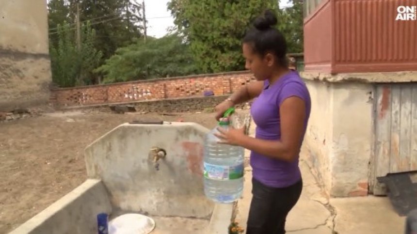 Как се оцелява седмици наред без вода в горещините? (ВИДЕО)