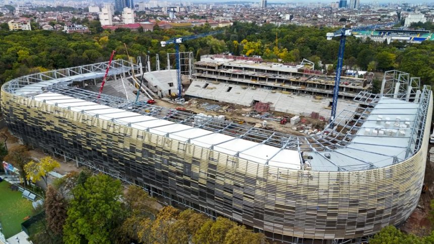 Стадион "Българска армия" е далеч от готов, но вече печели отличия (+ВИДЕО)