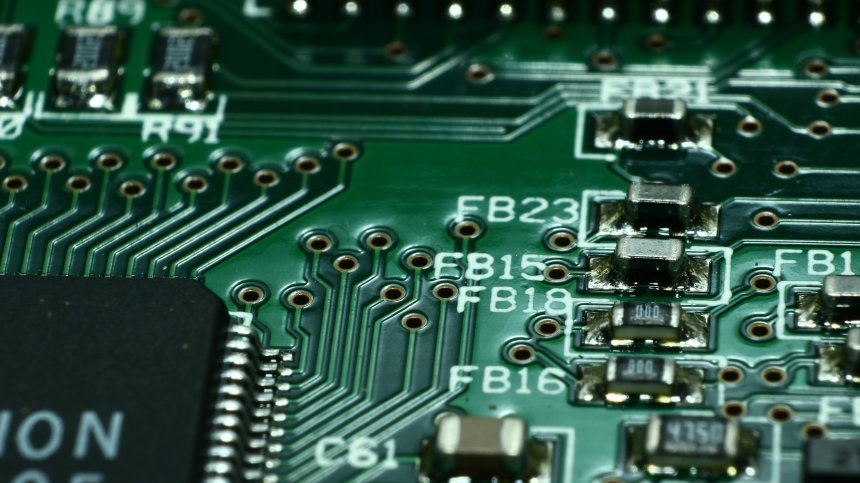 Повече от 34% от хората биха удължили живота си с микрочип в мозъка