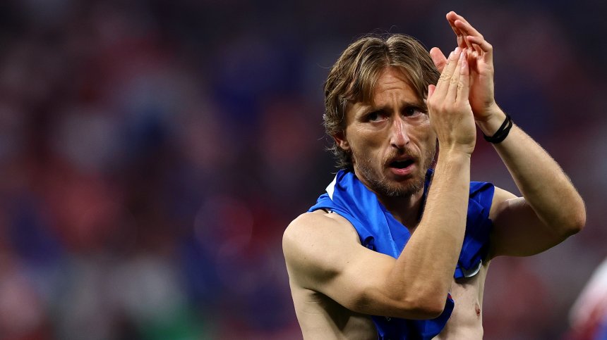 Лука Модрич остава в "Реал" (Мадрид) до 30 юни 2025 г.