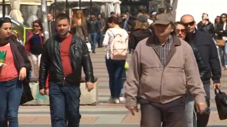Ветровито и облачно, максималните температури ще бъдат 20 градуса