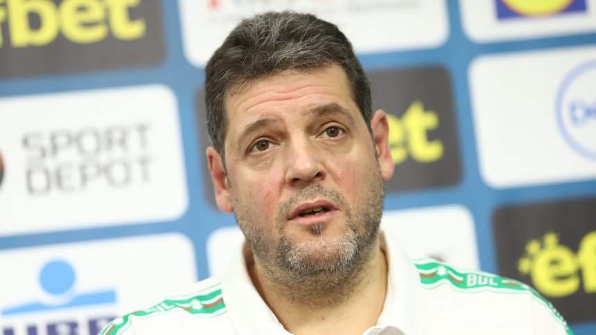 Волейболните ни национали загубиха с 0:3 от САЩ и записаха 10-о поражение