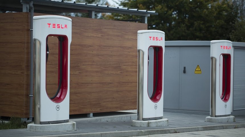 Tesla вече се зарежда за 5 минути
