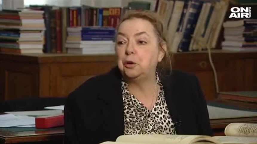 "Магията на времето": Тайните на старопечатните книги и ръкописи