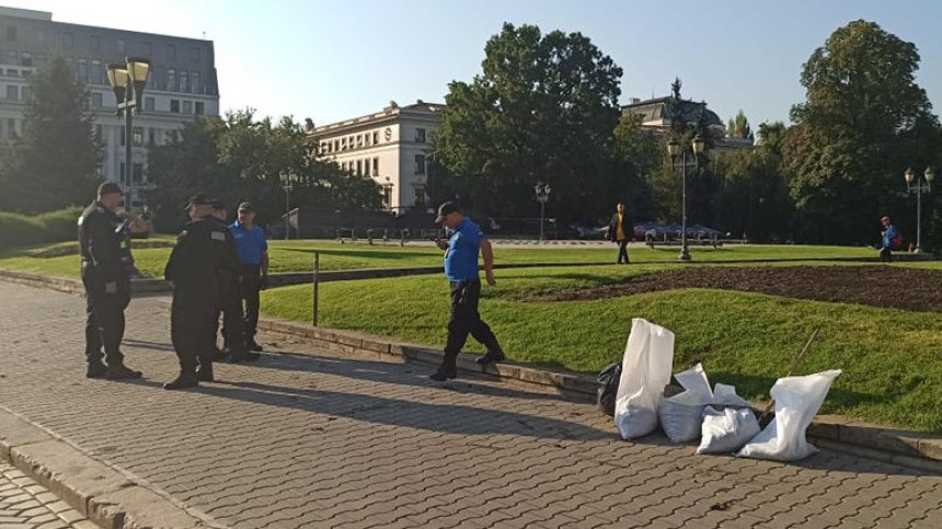 МВР: Открихме чували с камъни, бутилки и ножове преди протеста