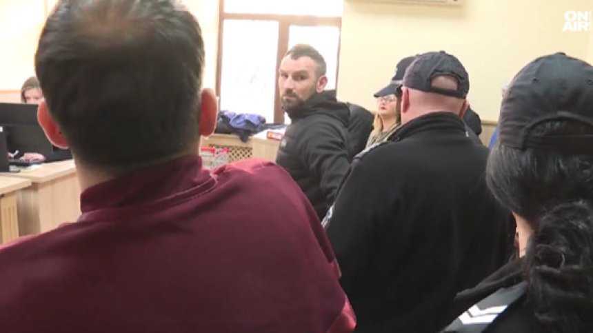 Предстои нова операция на малтретираното от пастрока си 6-годишно момче