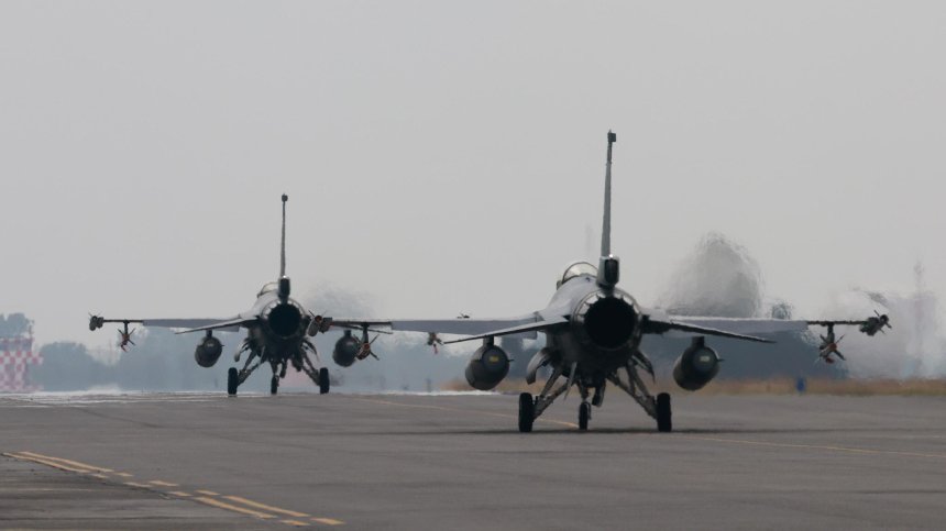 Турция разположи шест изтребителя F-16 в Кипър