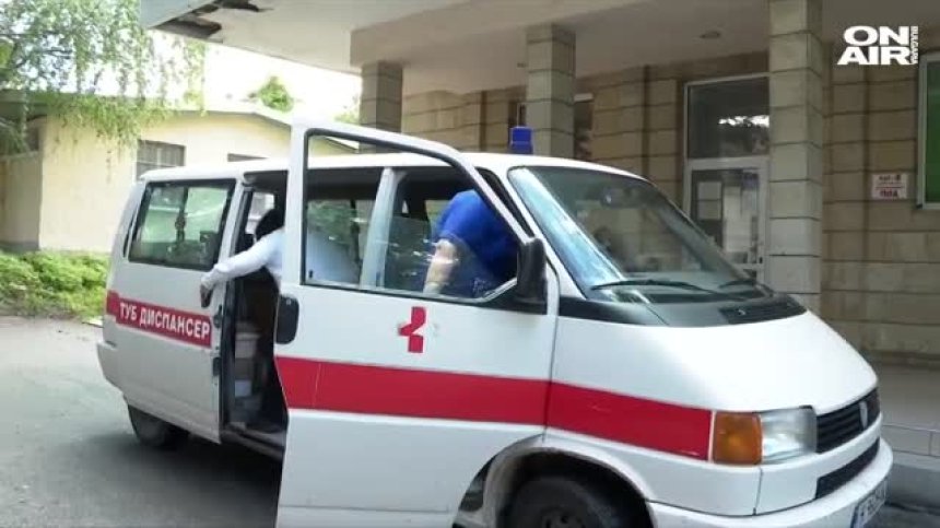 Препълнени отделения: Нов вирус се разпространява сред децата