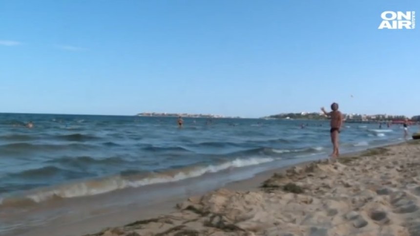 Мъж се удави край Синеморец, спасявайки деца в морето (обновена)