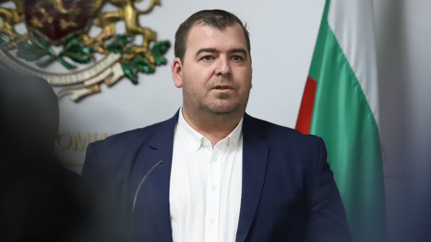 Министър Гечев: Искаме постоянно действащ механизъм, а не затваряне на пазара