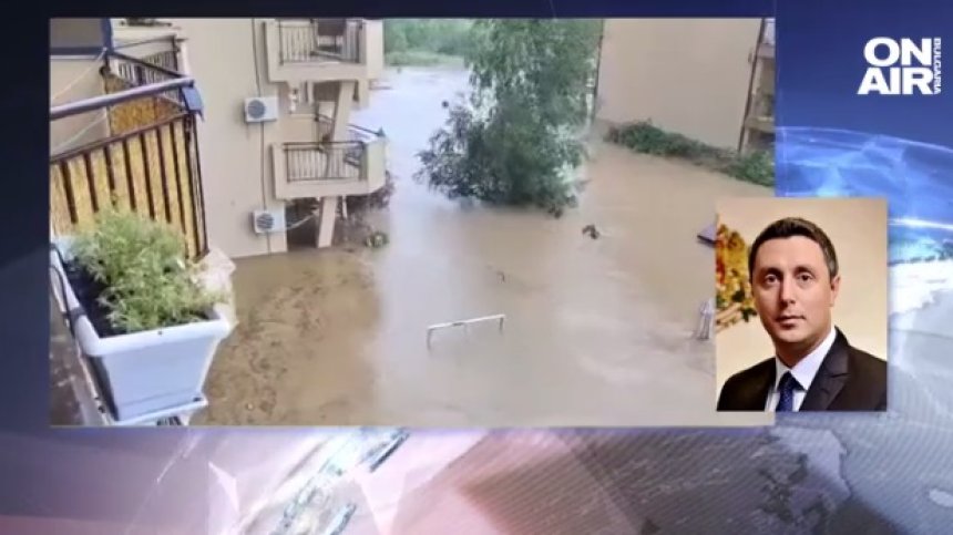 Обявиха бедствено положение в община Царево, сирени призоваха хората да се евакуират