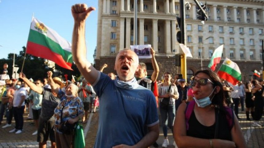 "Тренд": 60% подкрепят протестите, 5 партии в следващия парламент