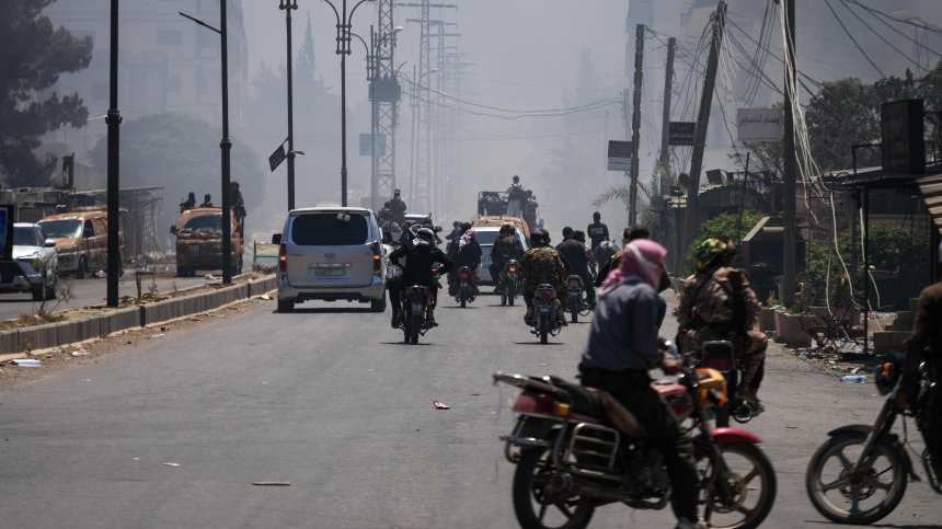 "Убиха пациенти в леглата": Сирийски войски нападат болница в Суейда
