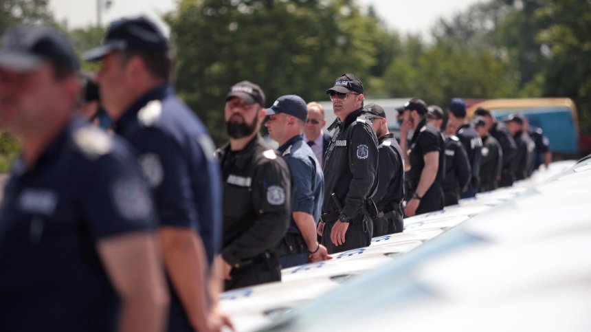 Наредба скандализира полицаите: Пращат ги на психолог, ако се въртят в кръг