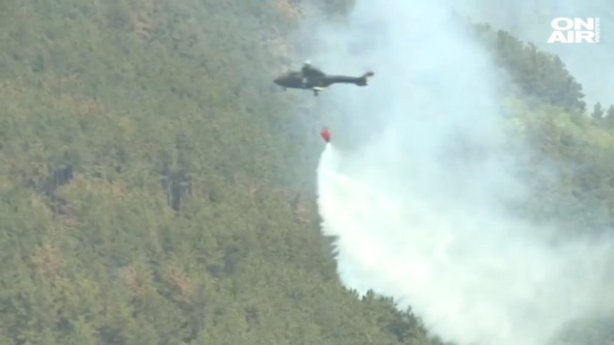Продължава да бушува пожарът край Твърдица, макар и ограничено