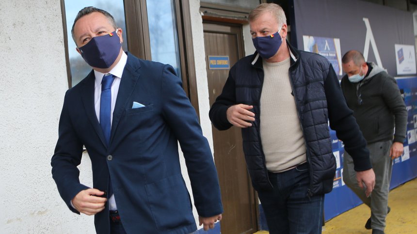 "Левски" разкарва трима, ако не се докажат до Нова година