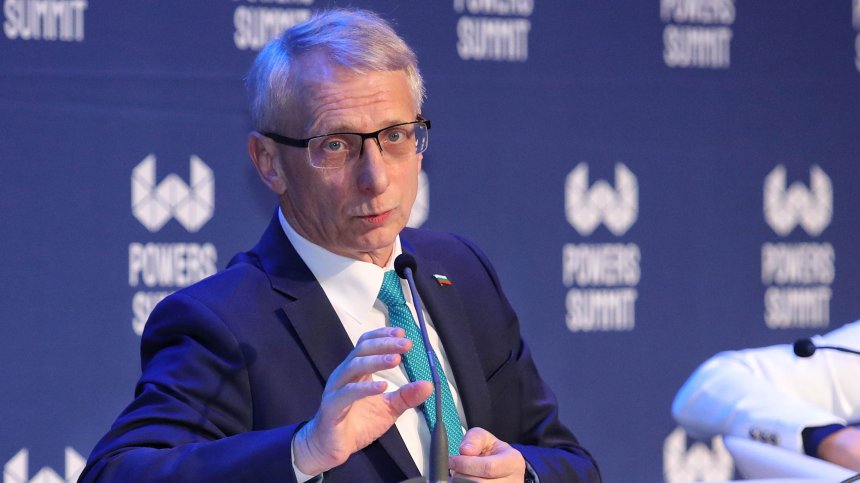 Николай Денков официално откри форума за бизнес и политика Powers Summit