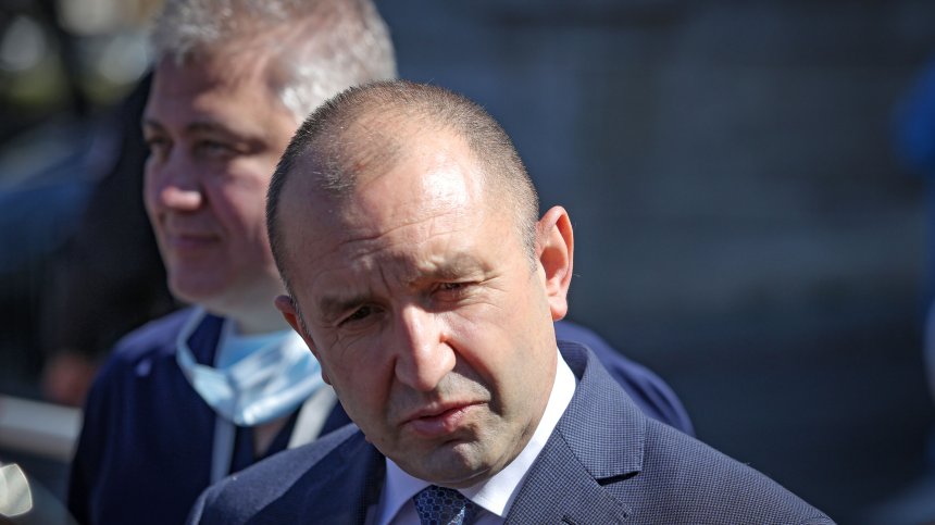 Радев: Властта режисира провокации, които доведоха до полицейско насилие