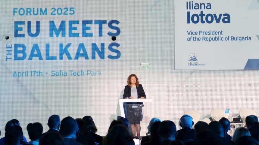 Илияна Йотова: Не поставяме допълнителни условия на РСМ за ЕС