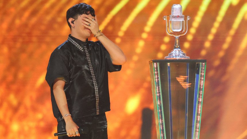 Зрелищно шоу на финала на Евровизия в Базел (СНИМКИ)