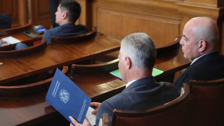 Комисията по конституционни въпроси ще заседава за първи път