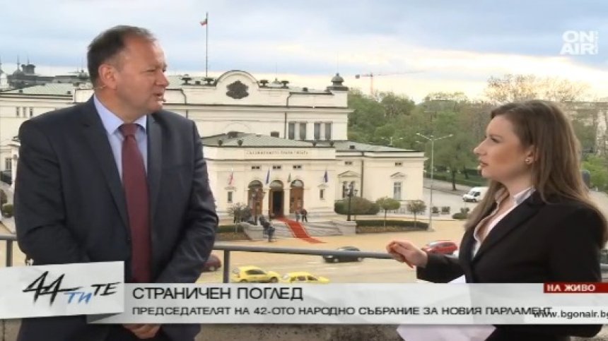 Михаил Миков: Правят се опити да се избегне разговорът за пътя на БСП