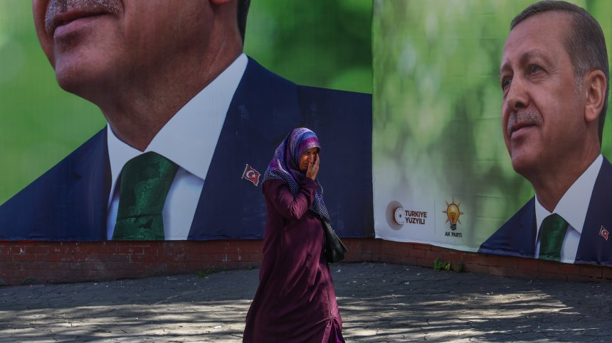 Ердоган се появи за първи път след дни наред на спекулации за здравето му