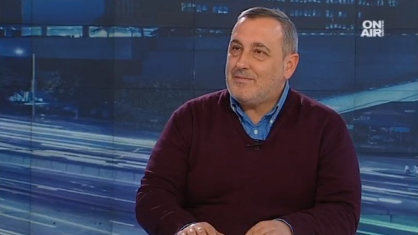 Здравеопазването ни е болно, но Кирил Ананиев можел и да го излекува