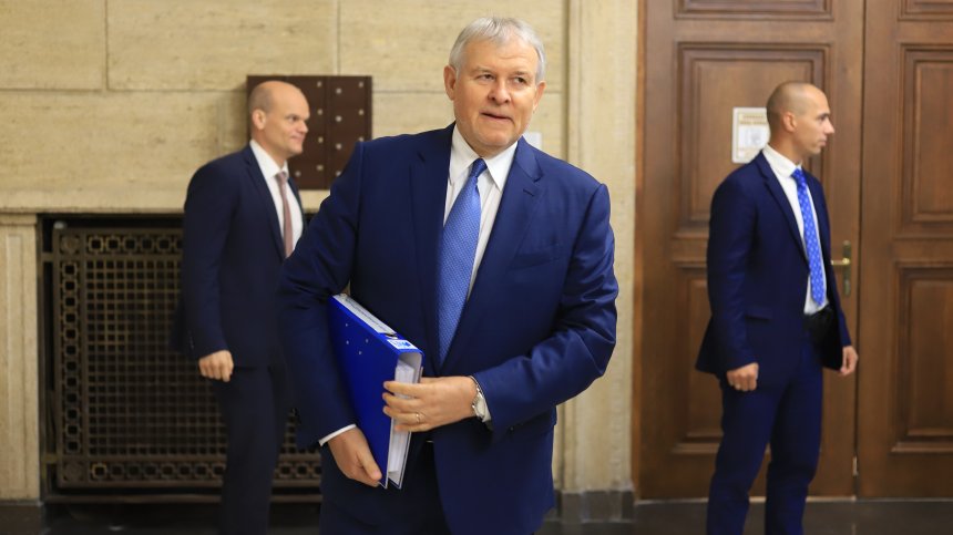 СДС се регистрира самостоятелно за вота, но ще се коалира с ГЕРБ в повечето общини