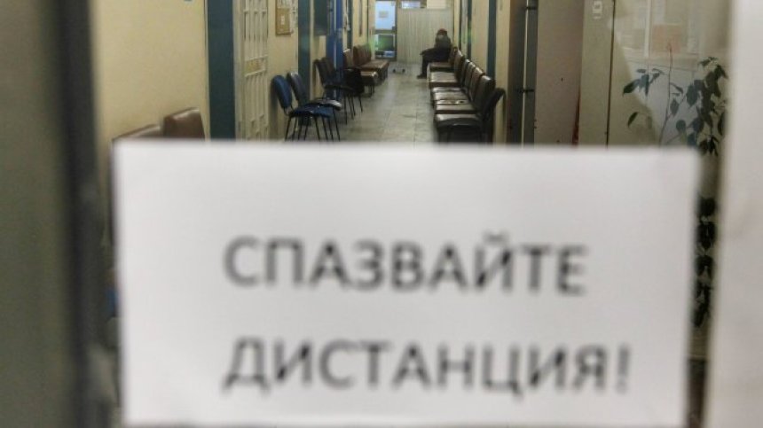 От сряда спират плановия прием и операции в София