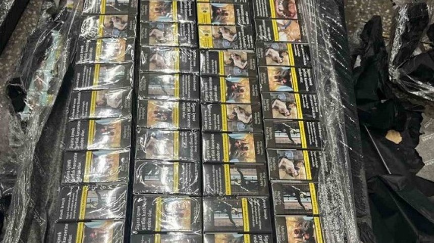 Врати, пълни с контрабандни цигари - митничари с удар за близо 500 000 лв. (+ВИДЕО)
