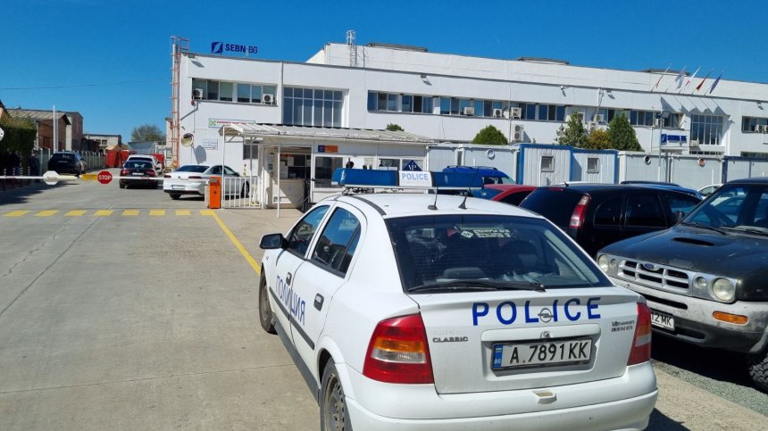 Кабелният завод в Карнобат остава затворен, прокуратурата започна проверка