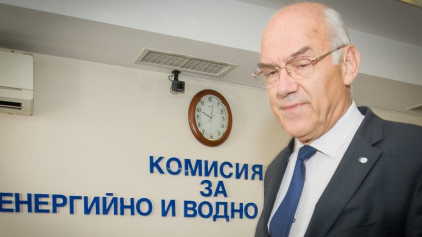 Водата още ще поскъпва, шефът на КЕВР предлага въвеждане на "водно бедни"