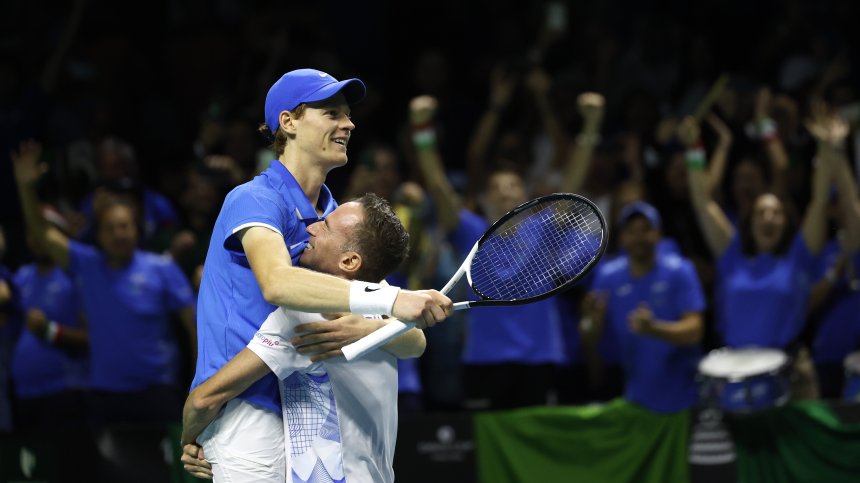 Италия спечели по безапелационен начин Купа "Дейвис"