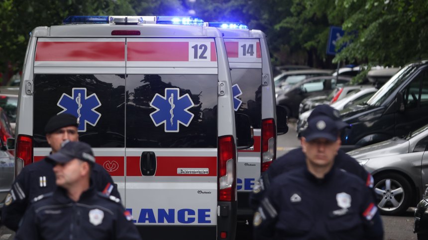 Трима загинали и десетки ранени при автобусна катастрофа в Сърбия