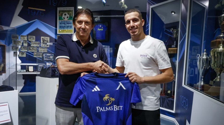 "Левски" привлече алжирския талант Акрам Бурас