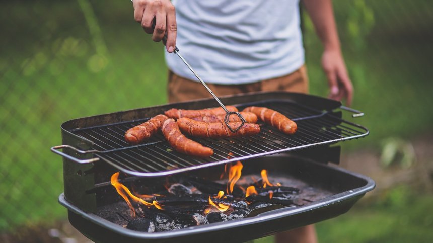 (Не)обичайни данъци по света: Естонци плащат за кравешки газове, в Белгия - да пекат пържоли