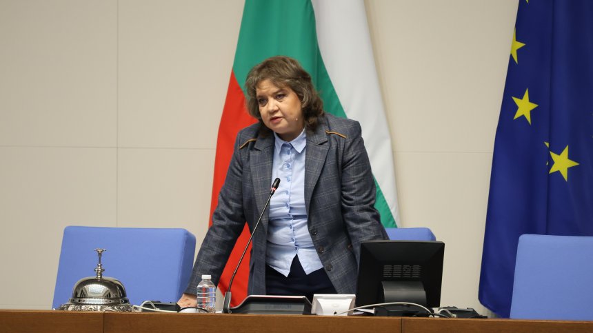 Киселова поздрави лекарите за професионалния им празник в деня на Св. Иван Рилски - Чудотворец