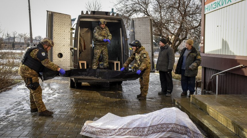 Трима души са загинали след руска атака в Херсон
